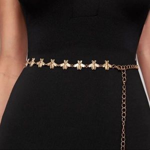 ✨🛍✨NWT Bee Chain Belt